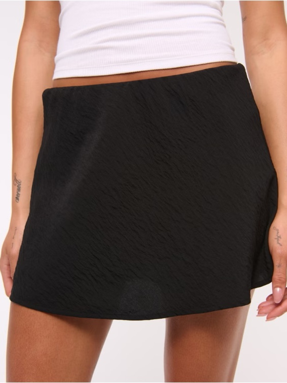 Abercrombie Sienna Mini Skort Black Size L High Waist Built-in Shorts NWT - Picture 1 of 16
